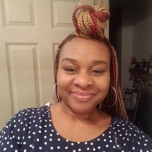 Meet your Posher, Felicia